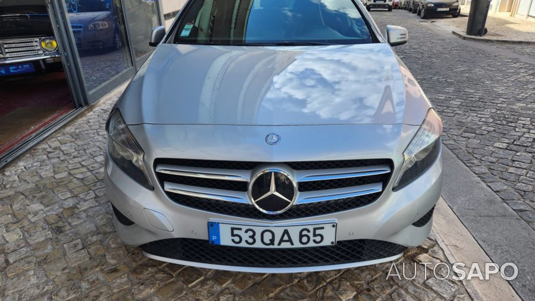 Mercedes-Benz Classe A 200 CDi BlueEfficiency AMG Line Aut. de 2015