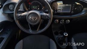 Toyota Aygo 1.0 X-Play+AC de 2022