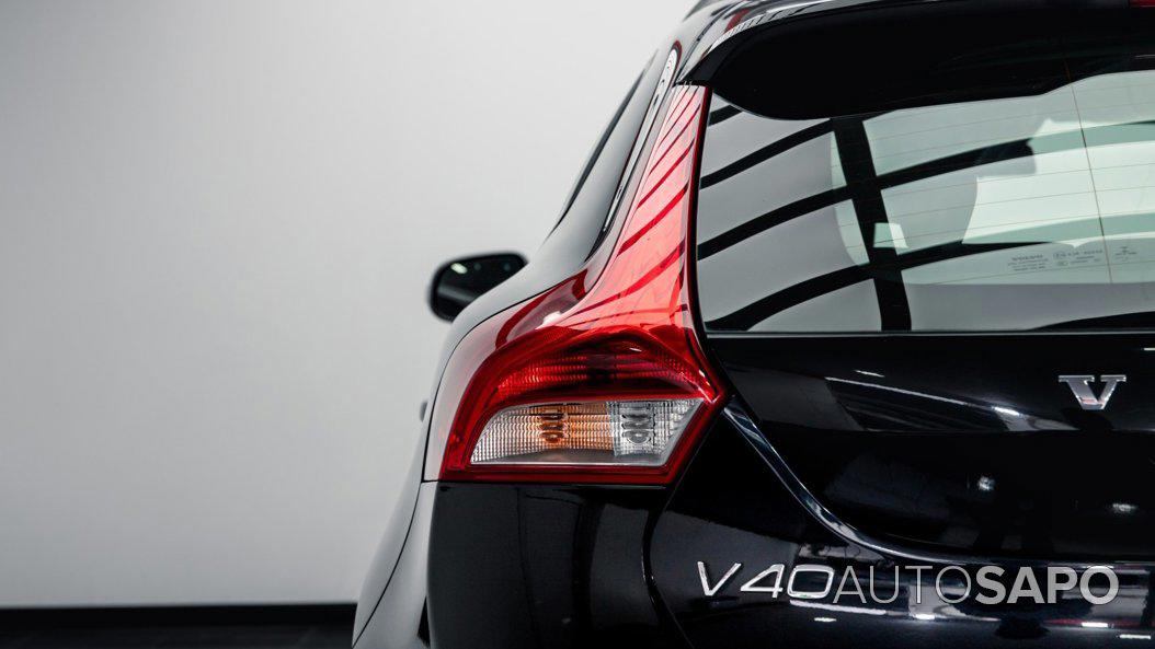 Volvo V40 Cross Country 1.6 D2 Momentum de 2014