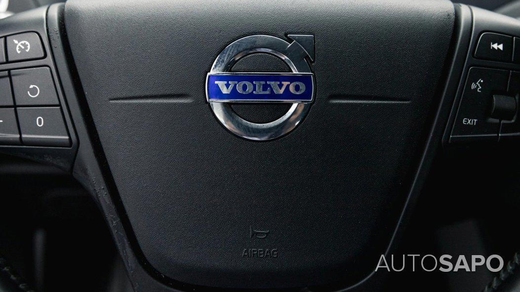 Volvo V40 Cross Country 1.6 D2 Momentum de 2014