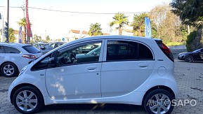 Peugeot iOn de 2013
