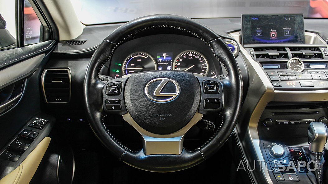 Lexus NX 300h Executive Plus de 2016