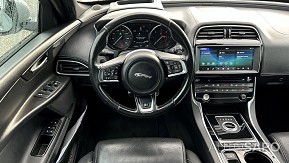 Jaguar XE 2.0 D R-Sport Aut. de 2016