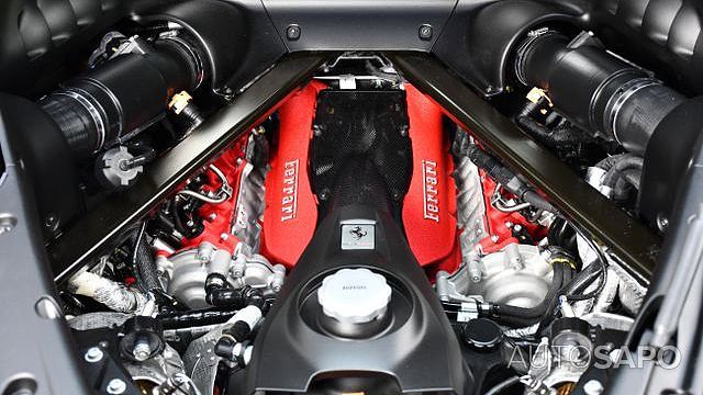 Ferrari SF90 de 2023