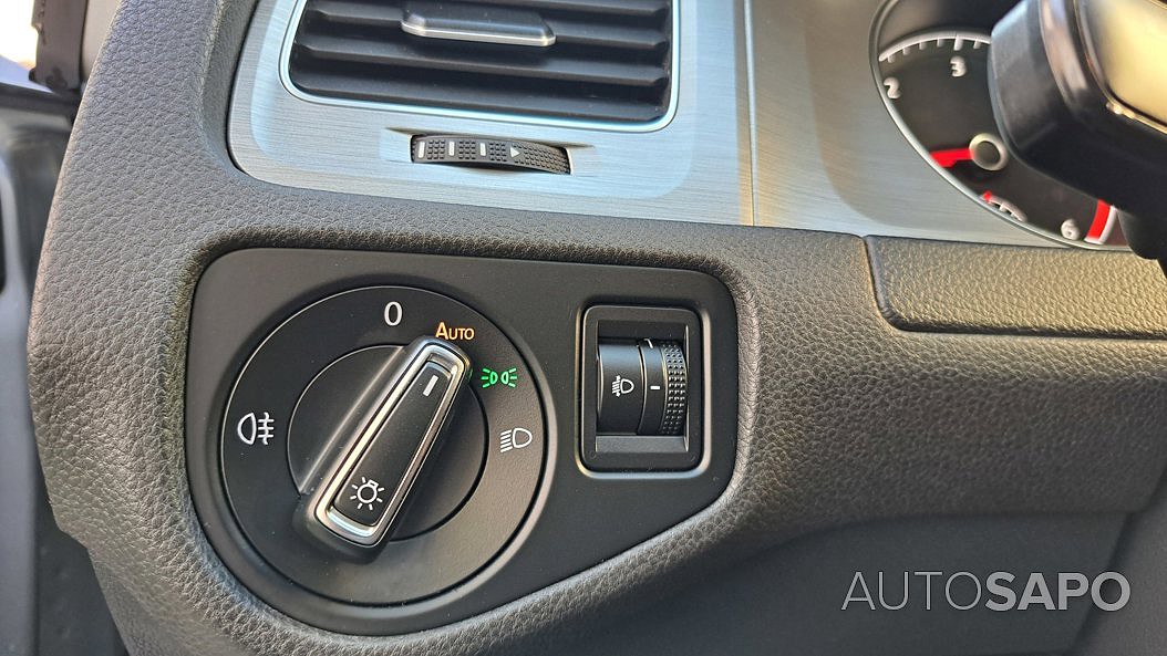 Volkswagen Golf 1.6 TDi BlueMotion Confortline de 2015