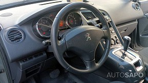Peugeot 5008 1.6 e-HDi 7L Active 2-Tronic de 2014