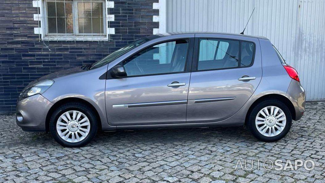 Renault Clio 1.2 16V Dynamique de 2012