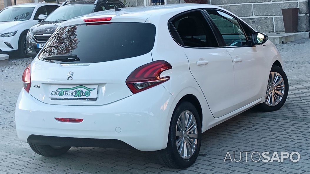 Peugeot 208 1.2 PureTech Style de 2018