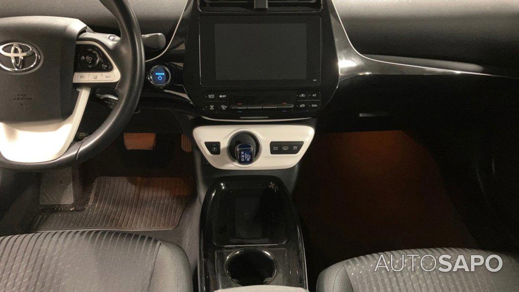 Toyota Prius 1.8 Plug-In Luxury de 2017