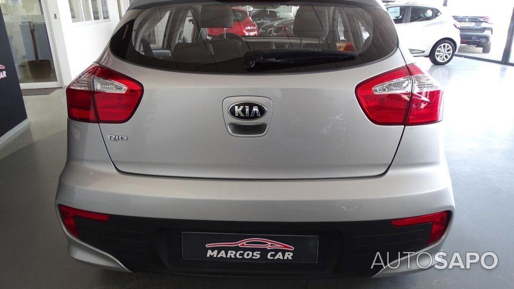 Kia Rio 1.2 CVVT LX de 2016