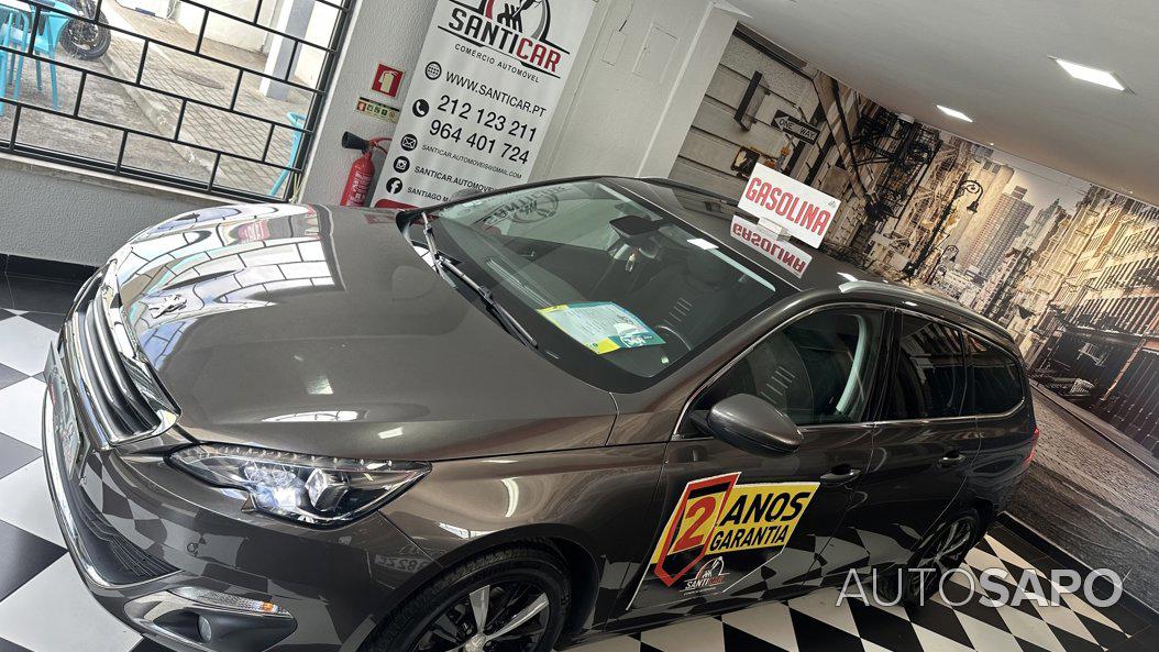 Peugeot 308 1.2 PureTech Allure Faróis Full LED de 2014