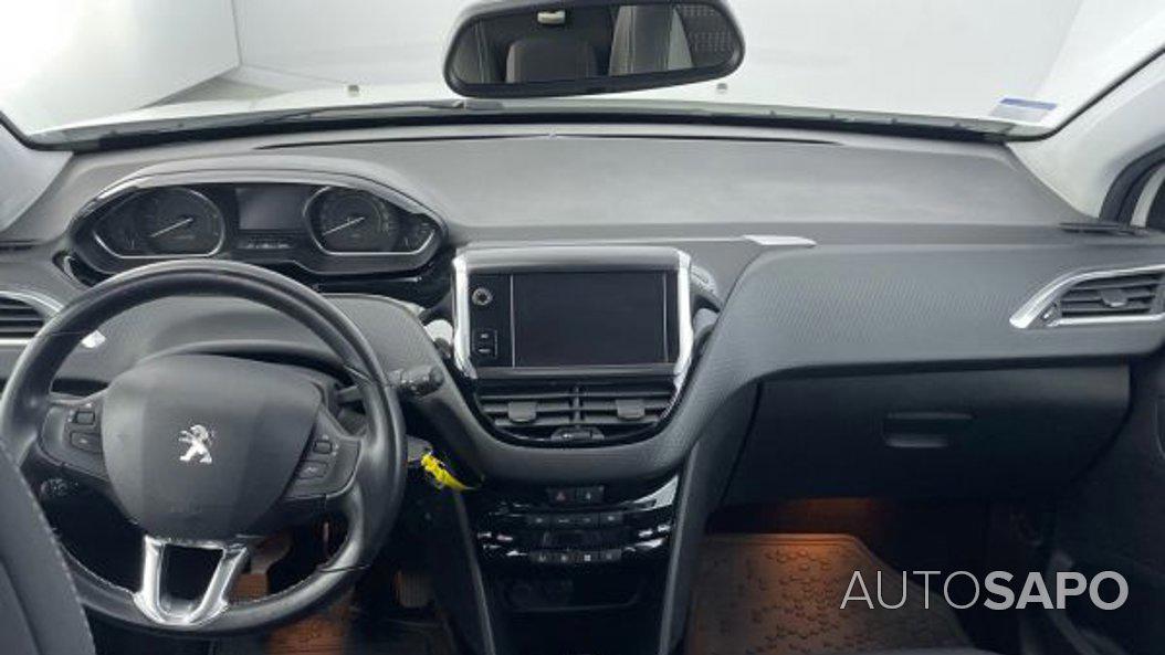 Peugeot 2008 1.2 PureTech Allure de 2018