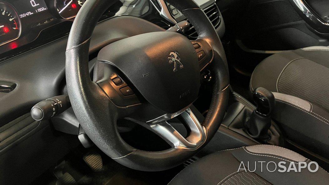 Peugeot 208 1.2 PureTech Active de 2015