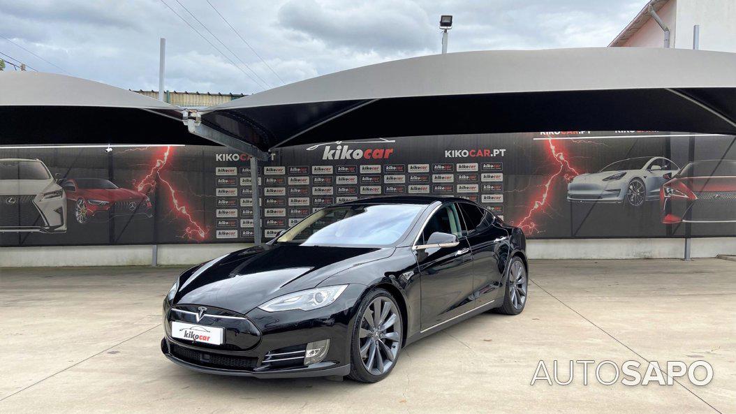 Tesla Model S 90D de 2016