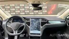 Tesla Model S 85D de 2016