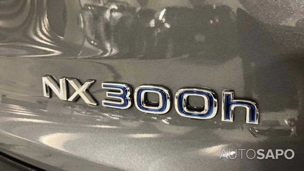 Lexus NX de 2021
