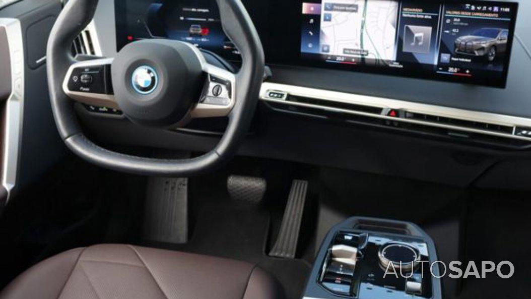 BMW iX xDrive 40 Pack Desportivo de 2022