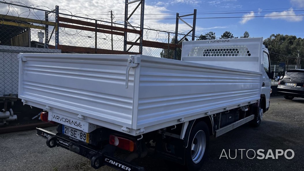 Mitsubishi Canter de 2016