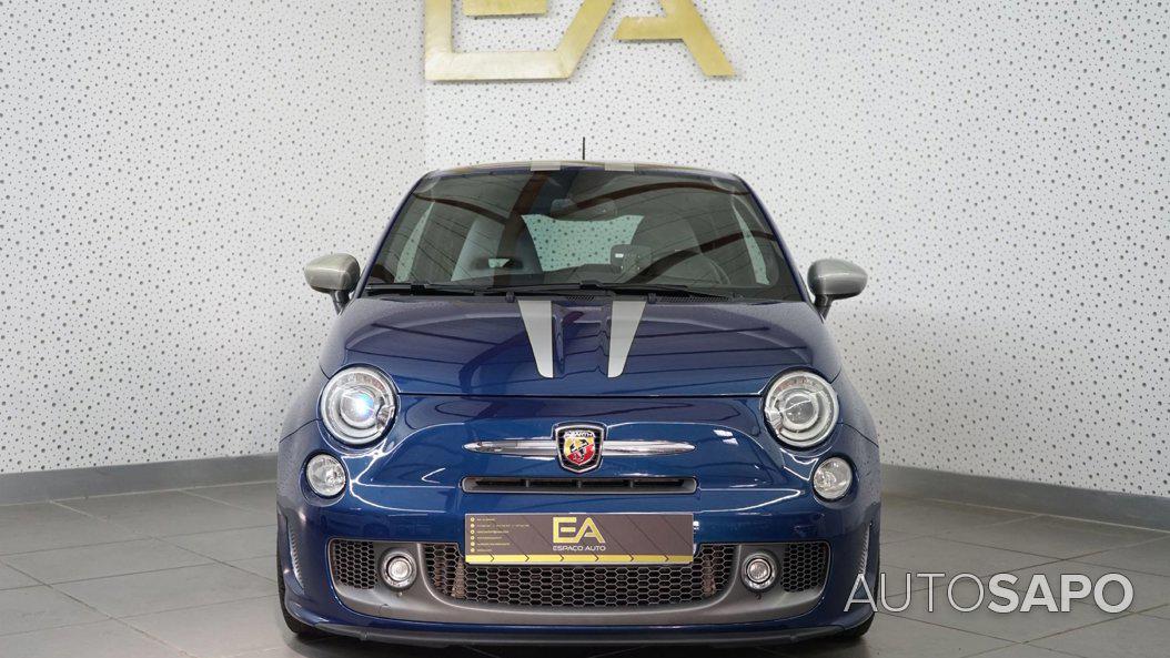 Abarth 695 de 2011