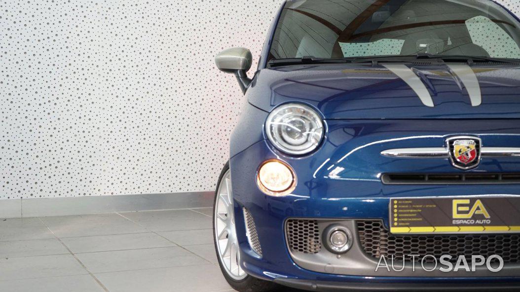 Abarth 695 de 2011