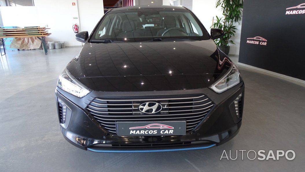 Hyundai Ioniq 1.6 GDI HEV Hybrid Tech de 2016