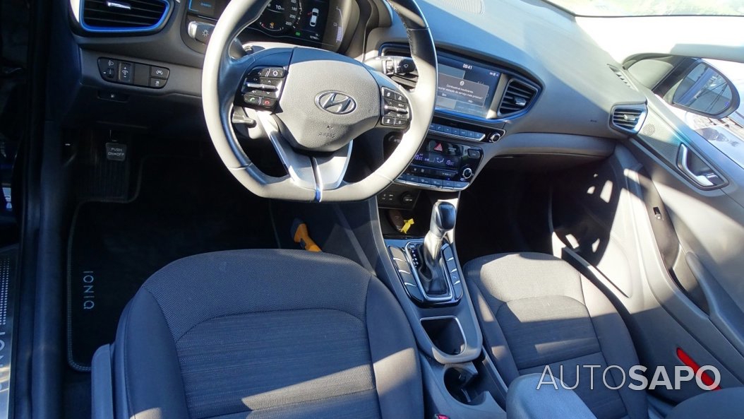 Hyundai Ioniq 1.6 GDI HEV Hybrid Tech de 2016