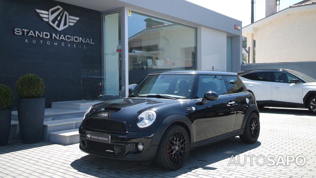 MINI John Cooper Works de 2011