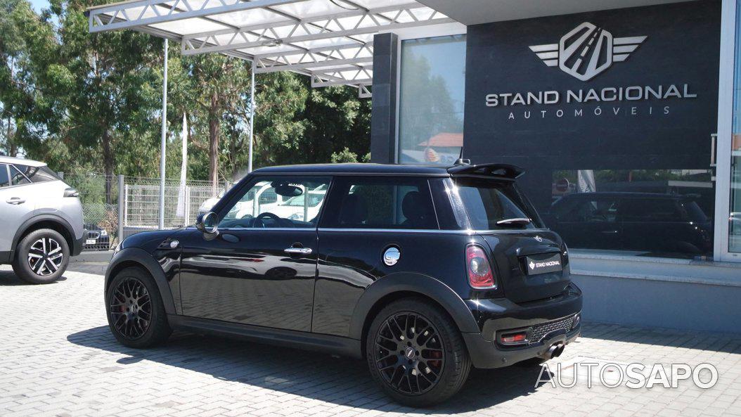 MINI John Cooper Works de 2011