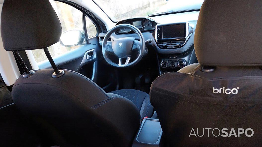 Peugeot 2008 1.2 PureTech Style de 2018