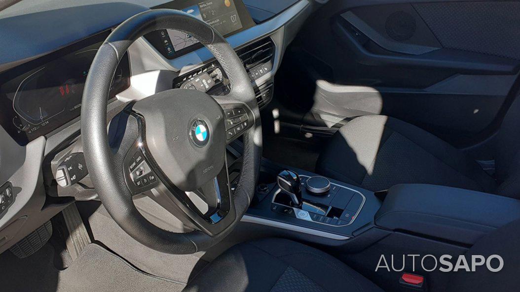 BMW Série 1 118 i Line Urban Auto de 2021