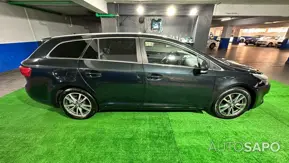 Toyota Avensis de 2013