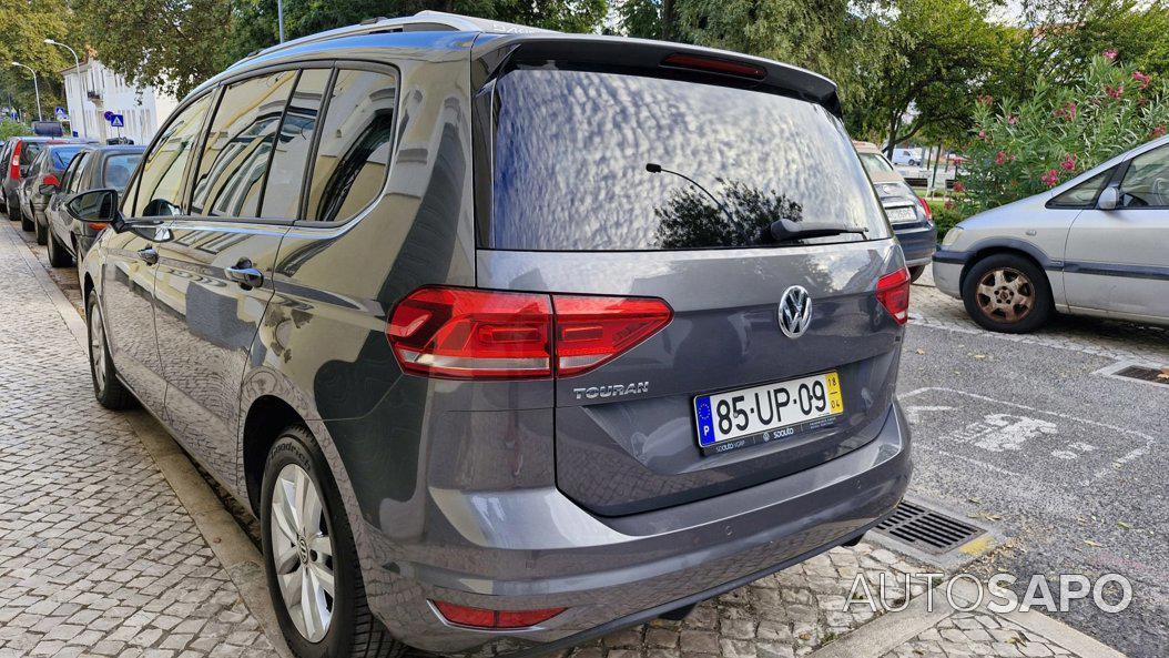 Volkswagen Touran 1.6 TDi BlueMotion Confortline 7L de 2018