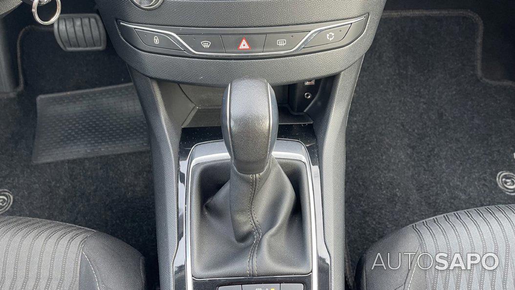 Peugeot 308 1.2 PureTech Allure EAT6 de 2017