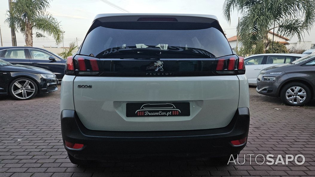 Peugeot 5008 1.5 BlueHDi Active de 2019