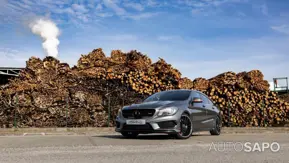 Mercedes-Benz Classe CLA 45 AMG 4-Matic de 2016