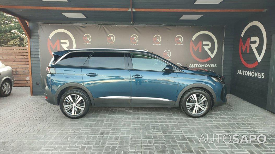 Peugeot 5008 de 2021