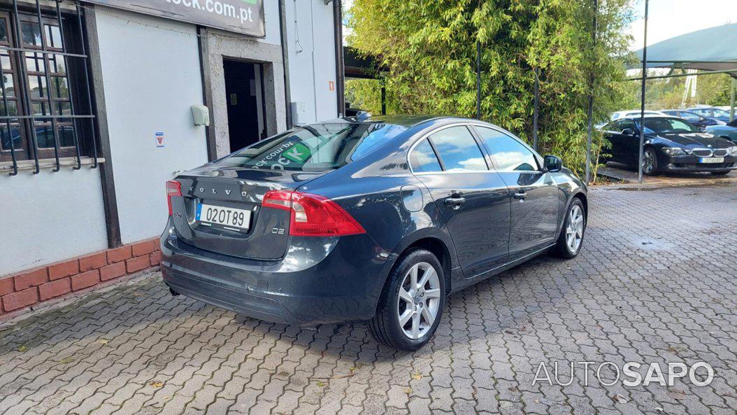 Volvo S60 1.6 D2 Momentum Eco Powershift de 2014