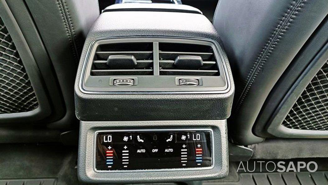 Audi e-tron 55 quattro S line de 2020