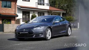 Tesla Model S 85D de 2015