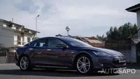 Tesla Model S 85D de 2015