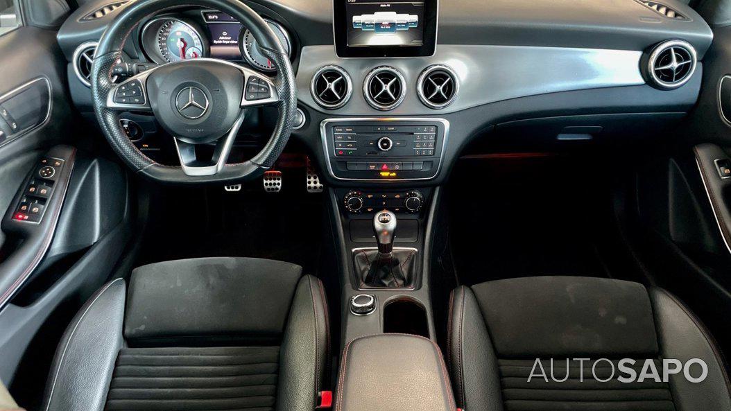 Mercedes-Benz Classe GLA 180 d AMG Line de 2017