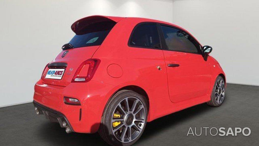 Abarth 695 de 2023