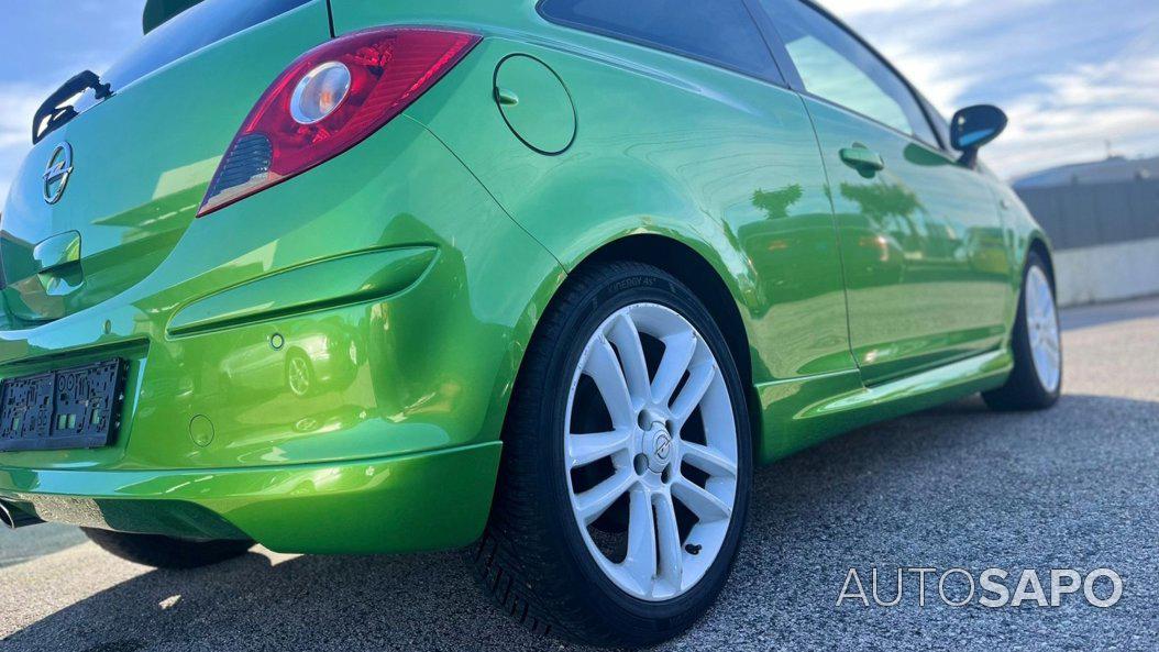 Opel Corsa 1.4 16V Sport de 2011