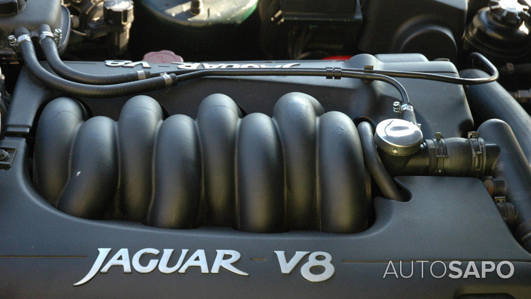 Jaguar XK8 4.0 Convertible Pele de 1998