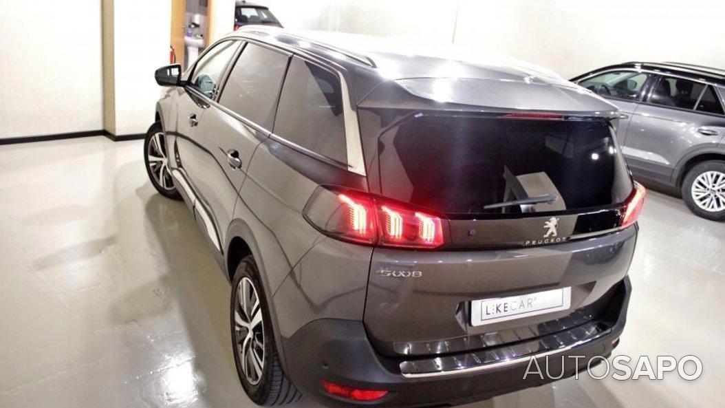 Peugeot 5008 1.5 BlueHDi Allure Pack de 2022