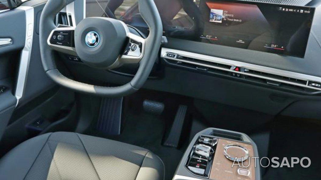 BMW iX xDrive 40 Pack Desportivo de 2022