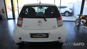 Toyota iQ de 2011