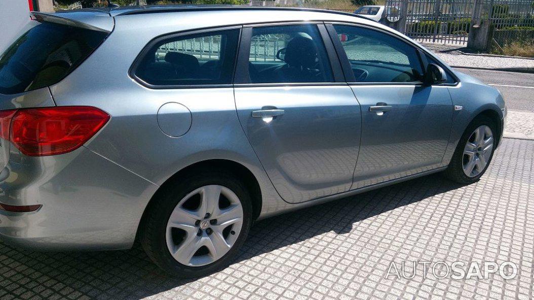 Opel Astra de 2011