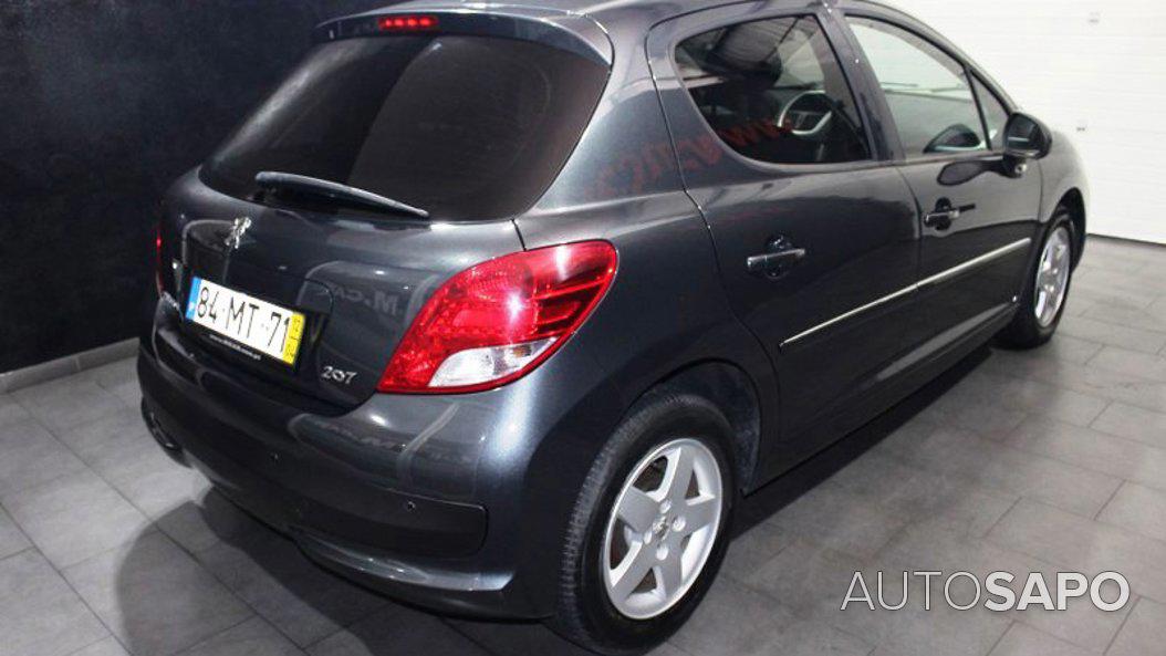 Peugeot 207 1.4 HDi Access de 2012