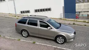 Skoda Octavia 1.6 TDi Ambiente DSG de 2012